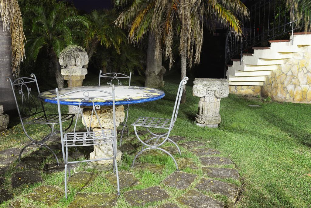 Complesso Turistico Ricettivo L'Oasi Del Golfo Di Salerno Lägenhet Battipaglia Exteriör bild