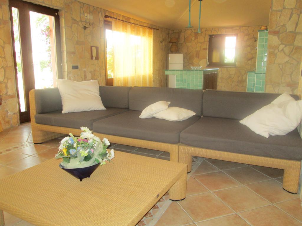 Complesso Turistico Ricettivo L'Oasi Del Golfo Di Salerno Lägenhet Battipaglia Rum bild